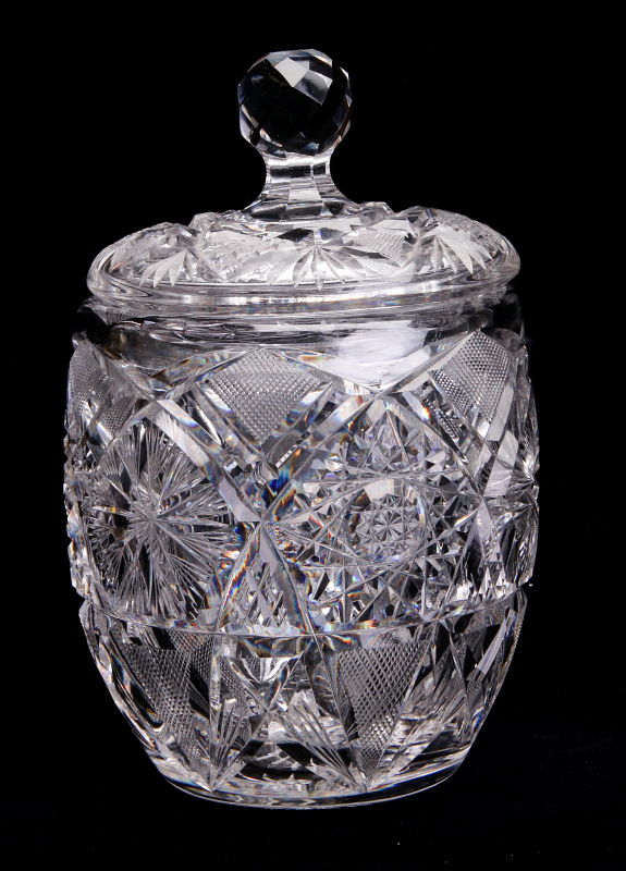 A NICELY SHAPED ABP CUT GLASS CRACKER JAR