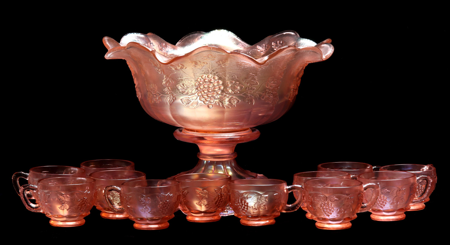 A FENTON PANELED GRAPE CARNIVAL PUNCH BOWL SET