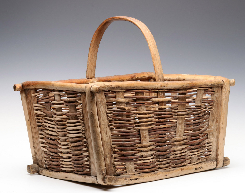 A VERY RARE VIETH BASKET, COOPER COUNTY, MISSOURI