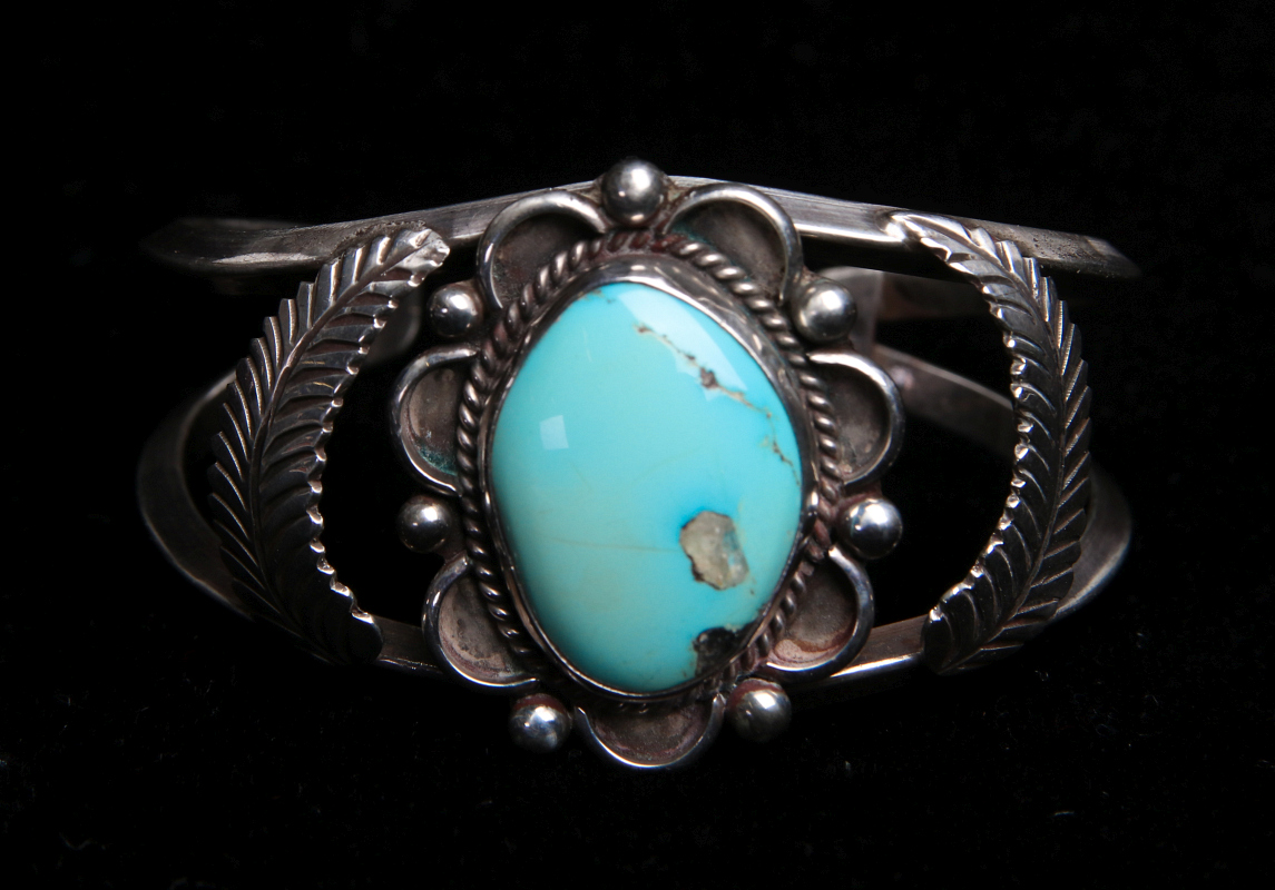 HARRY R. YAZZIE (20TH/21ST C) NAVAJO CUFF BRACELET