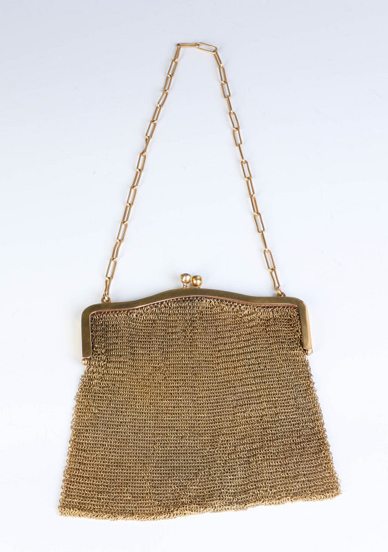 A GOLD MESH ANTIQUE PURSE WITH CABOCHON CLASP