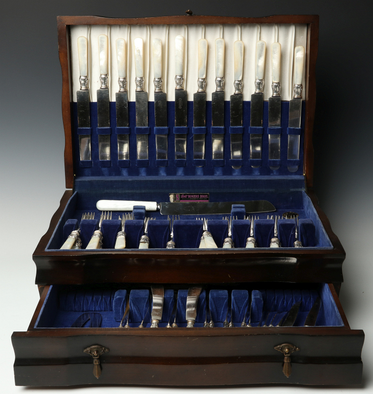 A 90-PIECE SET OF VICTORIAN PEARL HANDLE FLATWARE