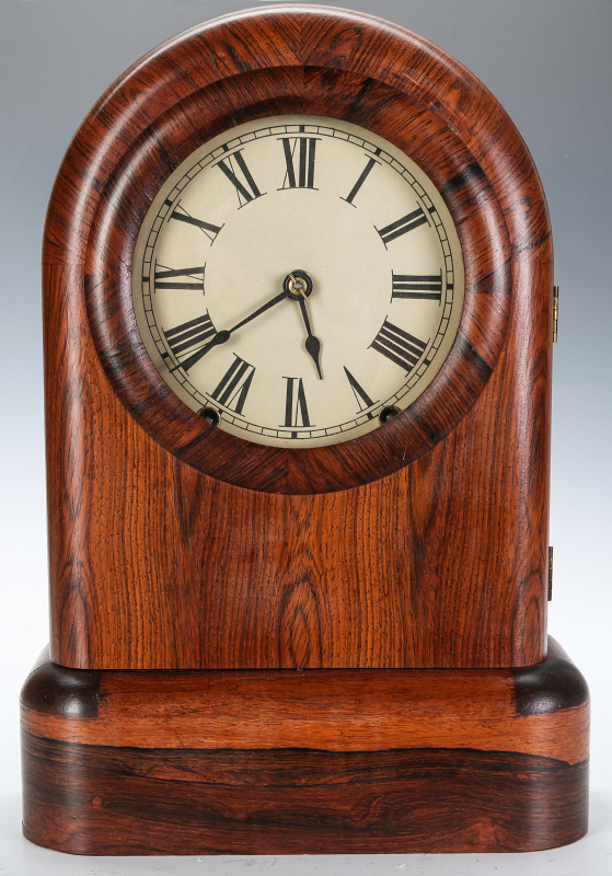 AN SETH THOMAS ROSEWOOD VENEER ROUND TOP CLOCK