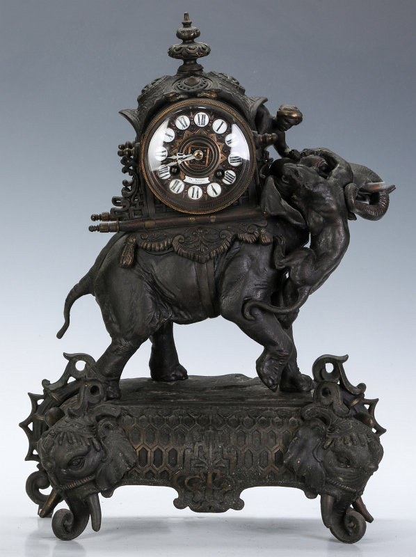 A CONTINENTAL SPELTER TIGER ATTACK STATUE CLOCK