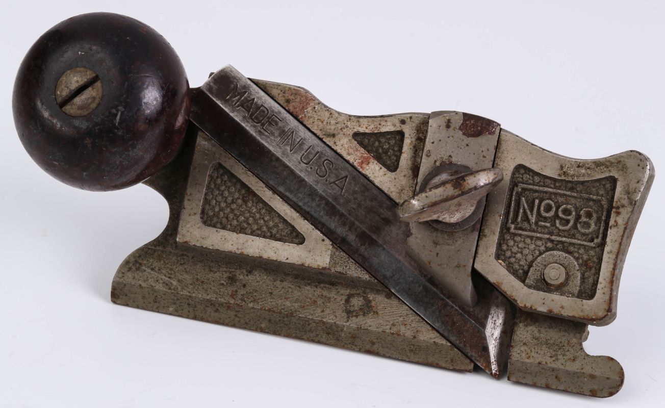 A STANLEY NO. 98 SIDE RABBET PLANE