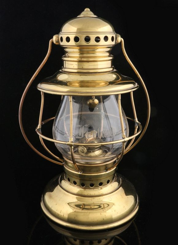 ADAMS WESTLAKE PRESENTATION LANTERN ETCHED FRELAND