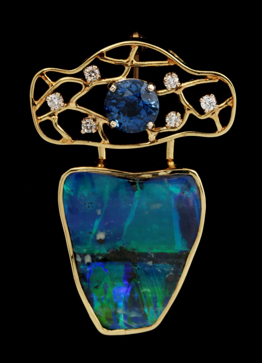 A UNIQUE MICKY ROOF 18K BROOCH W/ OPAL & SAPPHIRE