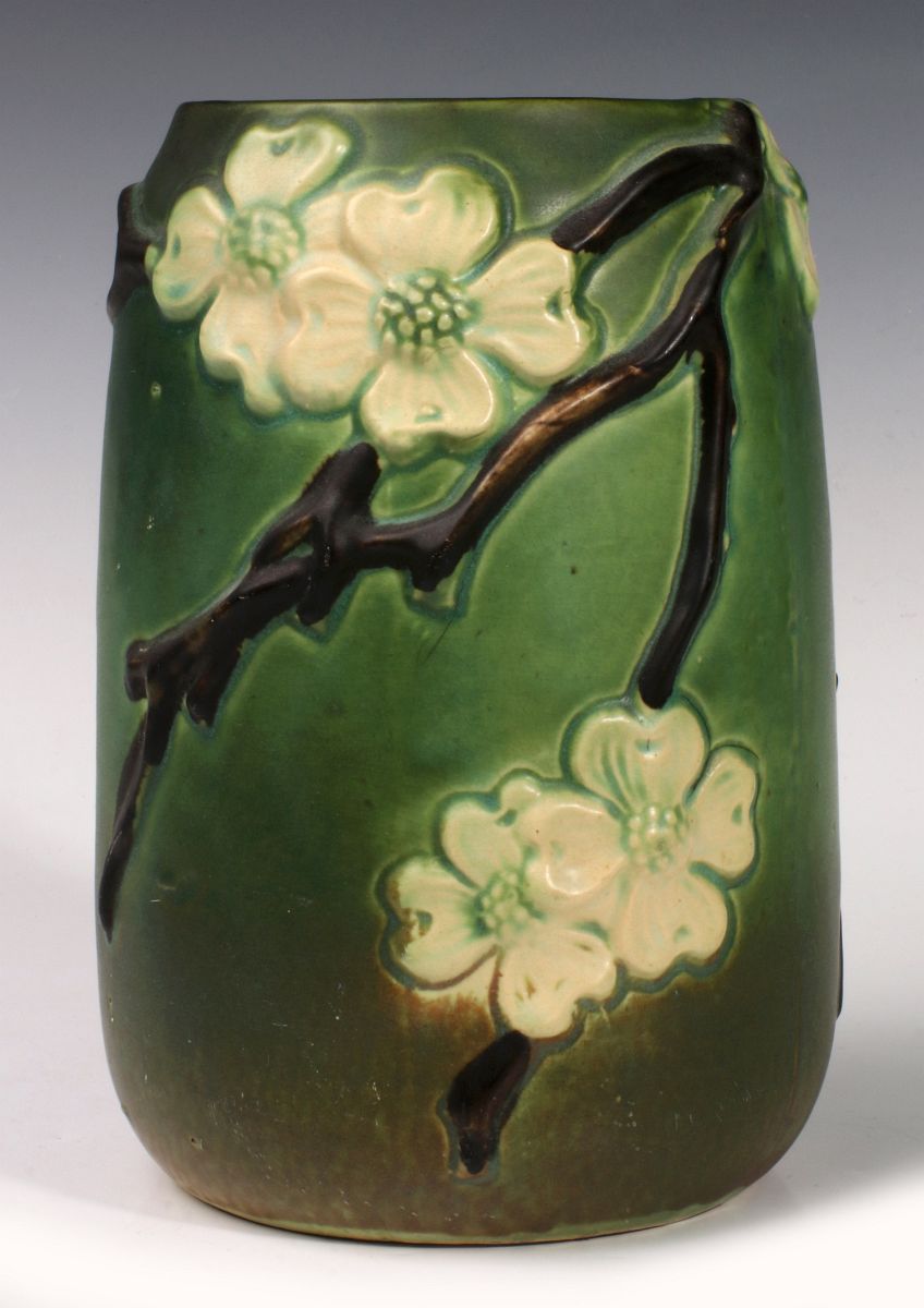 A ROSEVILLE 'DOGWOOD II' ART POTTERY VASE