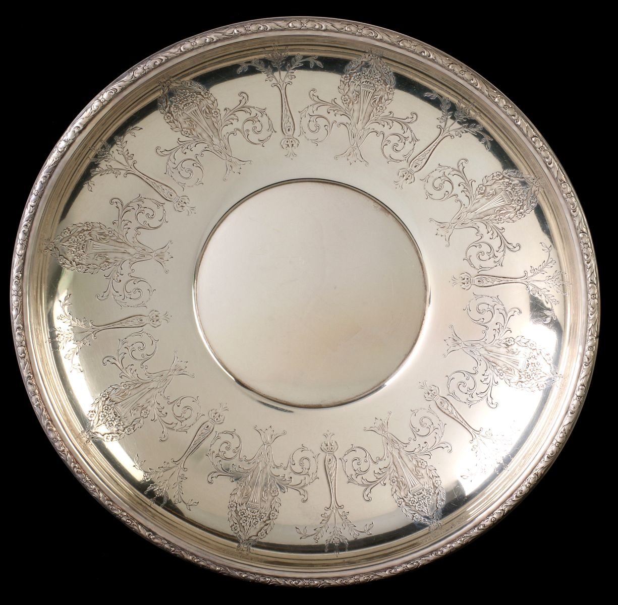 AN INTERNATIONAL STERLING SILVER BOWL