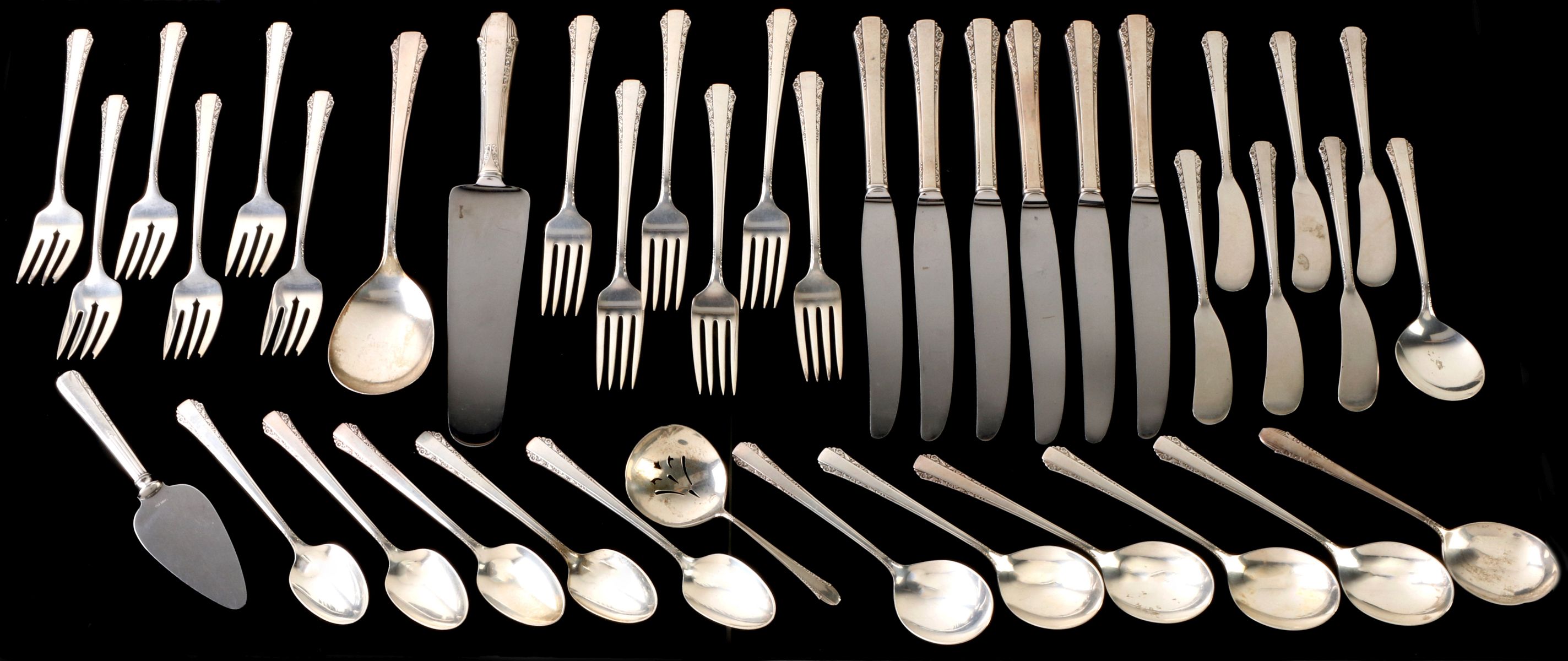 A BALLAD PATTERN STERLING SILVER FLATWARE SERVICE