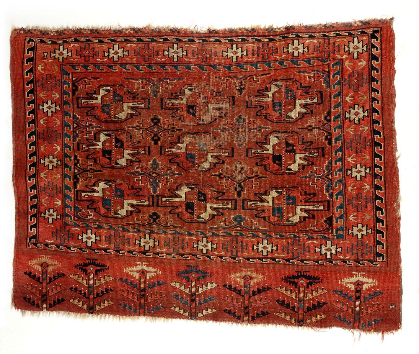 AN ANTIQUE YOMUT TURKMEN CHUVAL BAG FACE