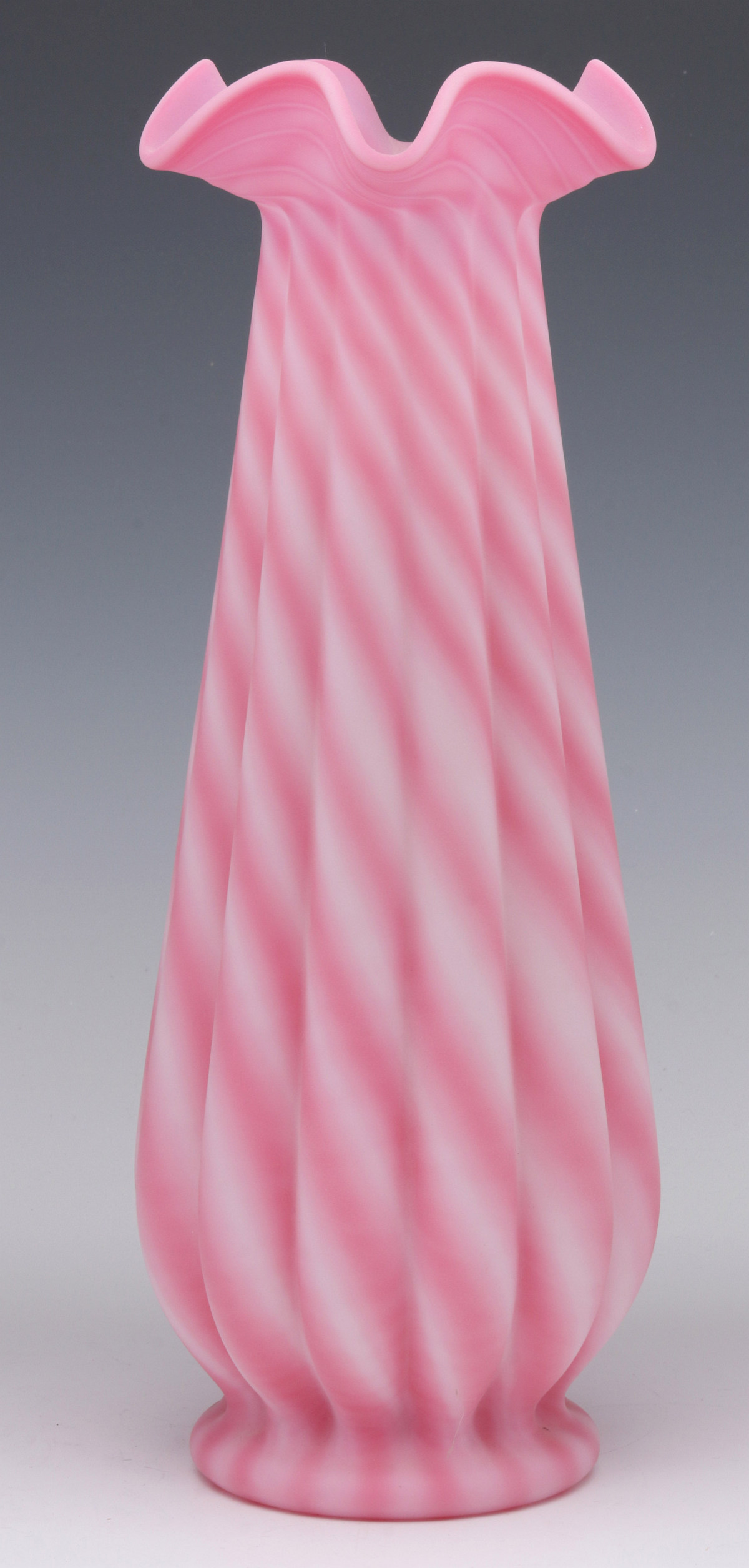 A FENTON ROSALENE SPIRAL OPTIC VASE