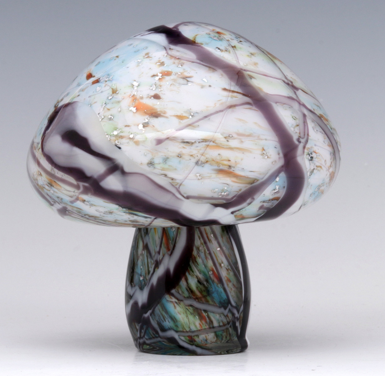 A FENTON MUSHROOM PAPERWEIGHT BY DAVE FETTY