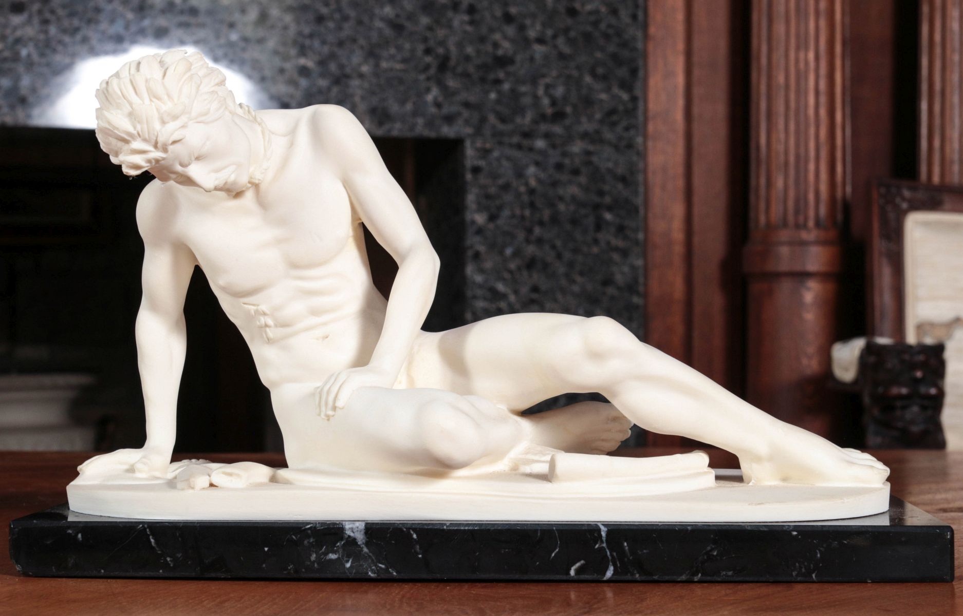 A SANTINI ITALIAN SCULPTURE OF DYING GLADIATOR