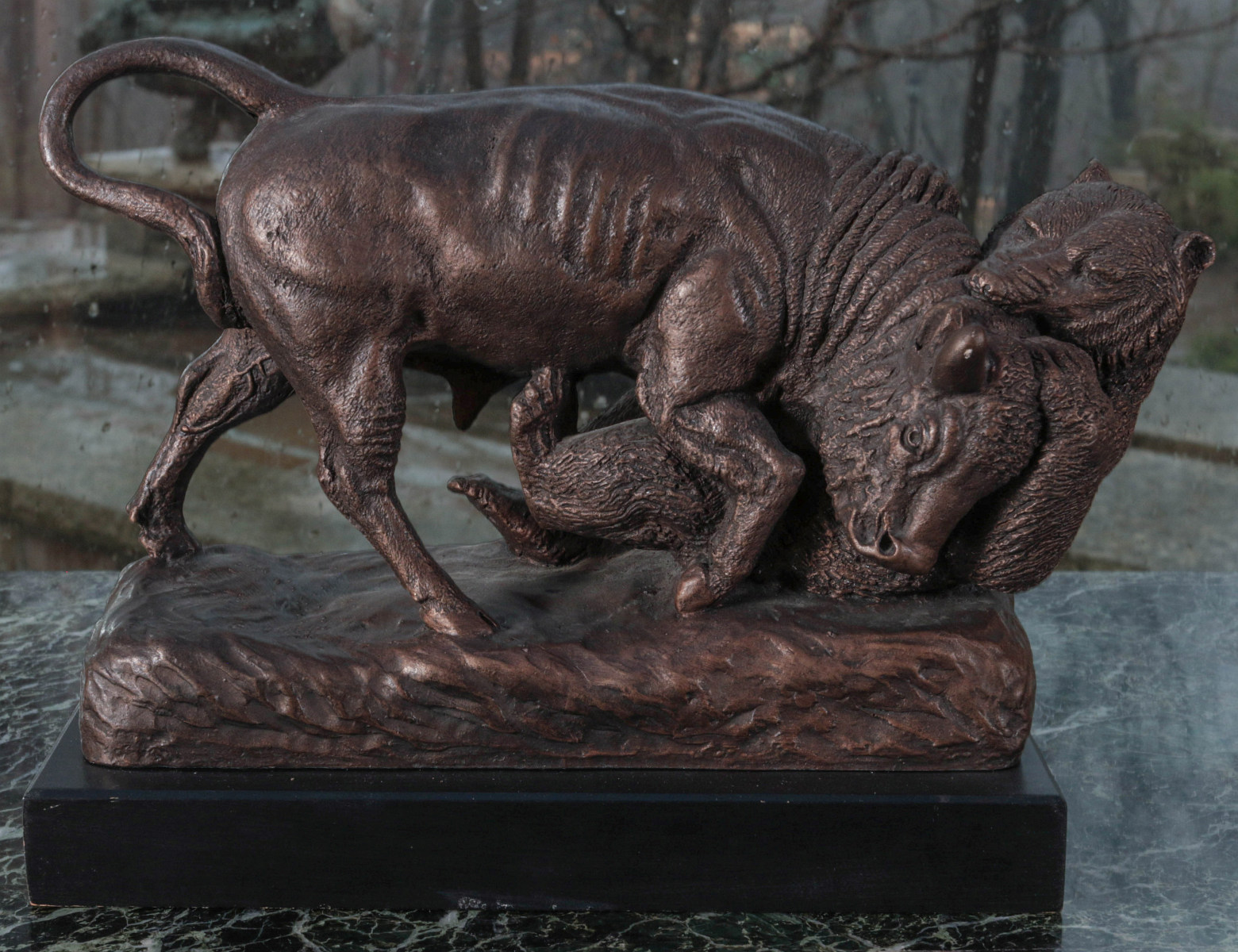 AN AUSTIN PRODUCTIONS BEAR AND BULL SCULPTURE