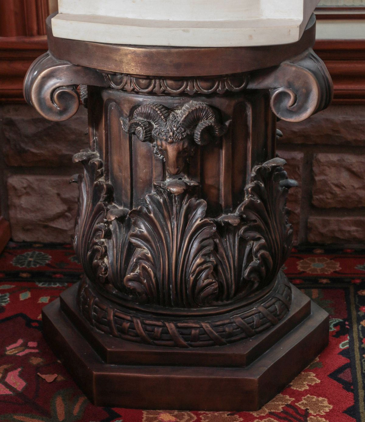 A LATE 20TH CENTURY BRONZE COLUMNAR PEDESTAL