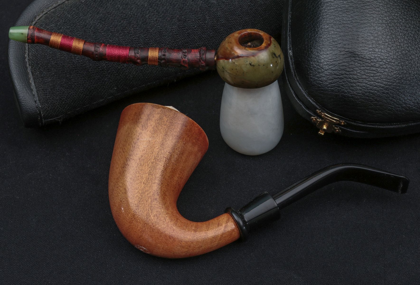 A CALABASH SHERLOCK PIPE WITH MEERSCHAUM