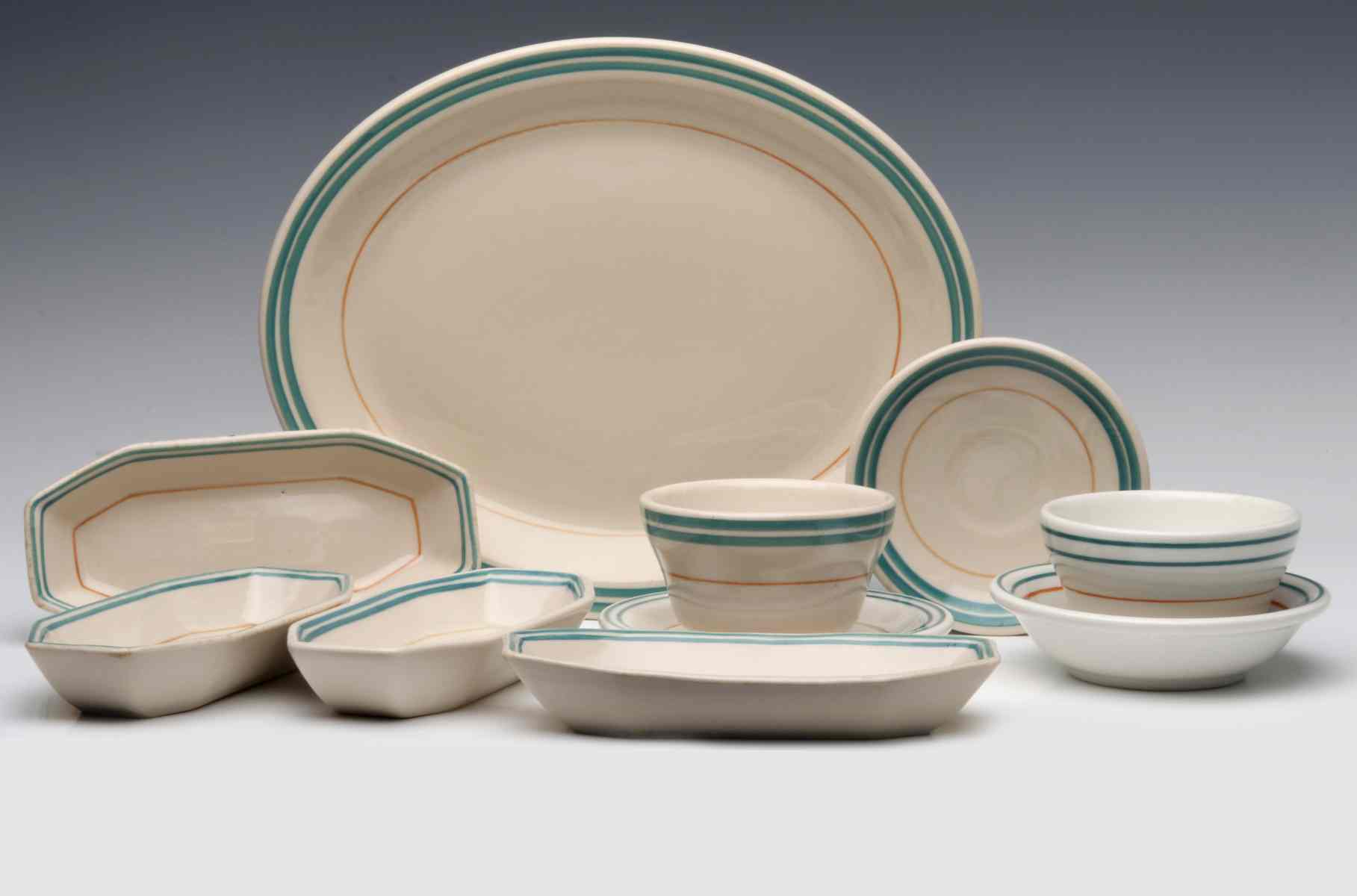 SOUTHERN RAILWAY PIEDMONT DINING CAR CHINA