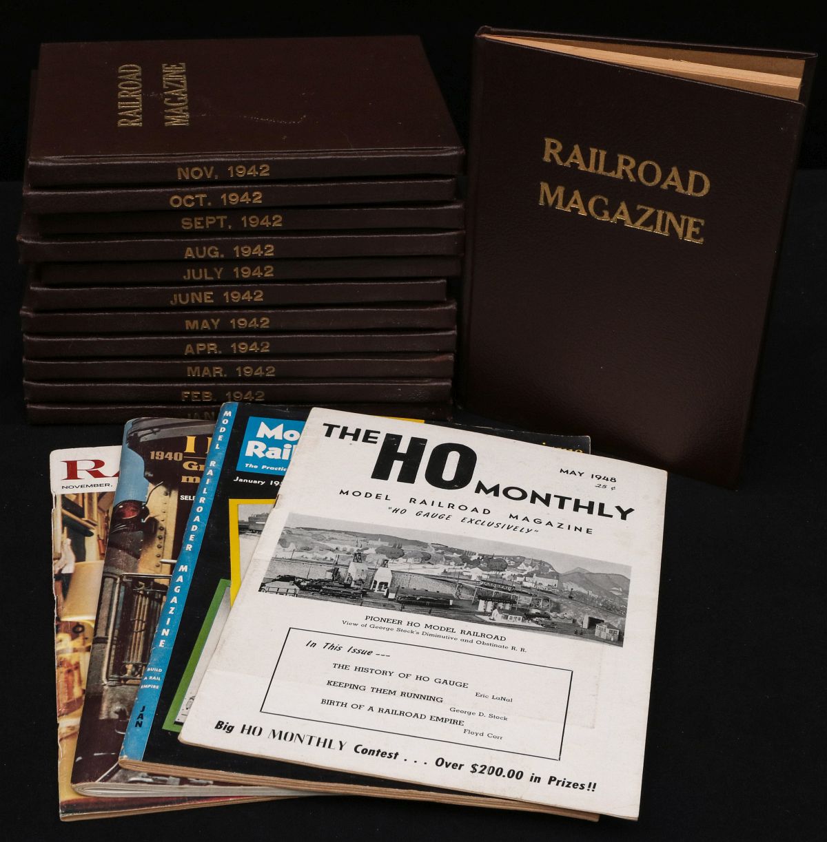 BOUND COPIES OF 194os 'HO MONTHLY' MAGAZINE