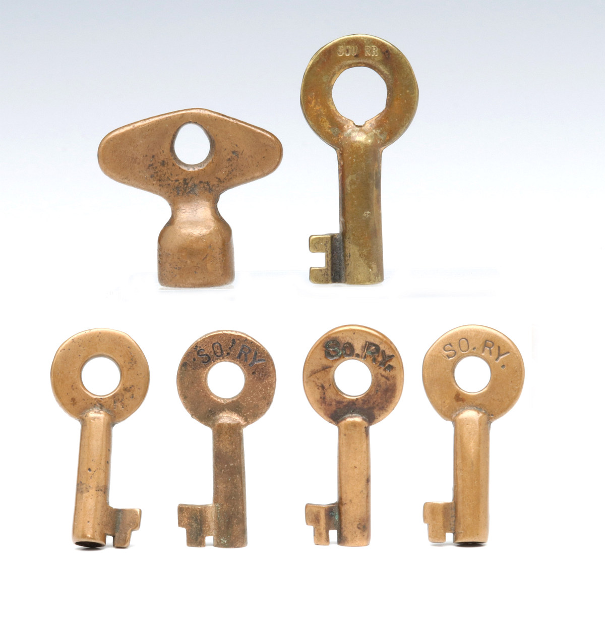 FIVE SOUTHERN RAILWAYS SWITCH & PINTSCH GAS KEYS