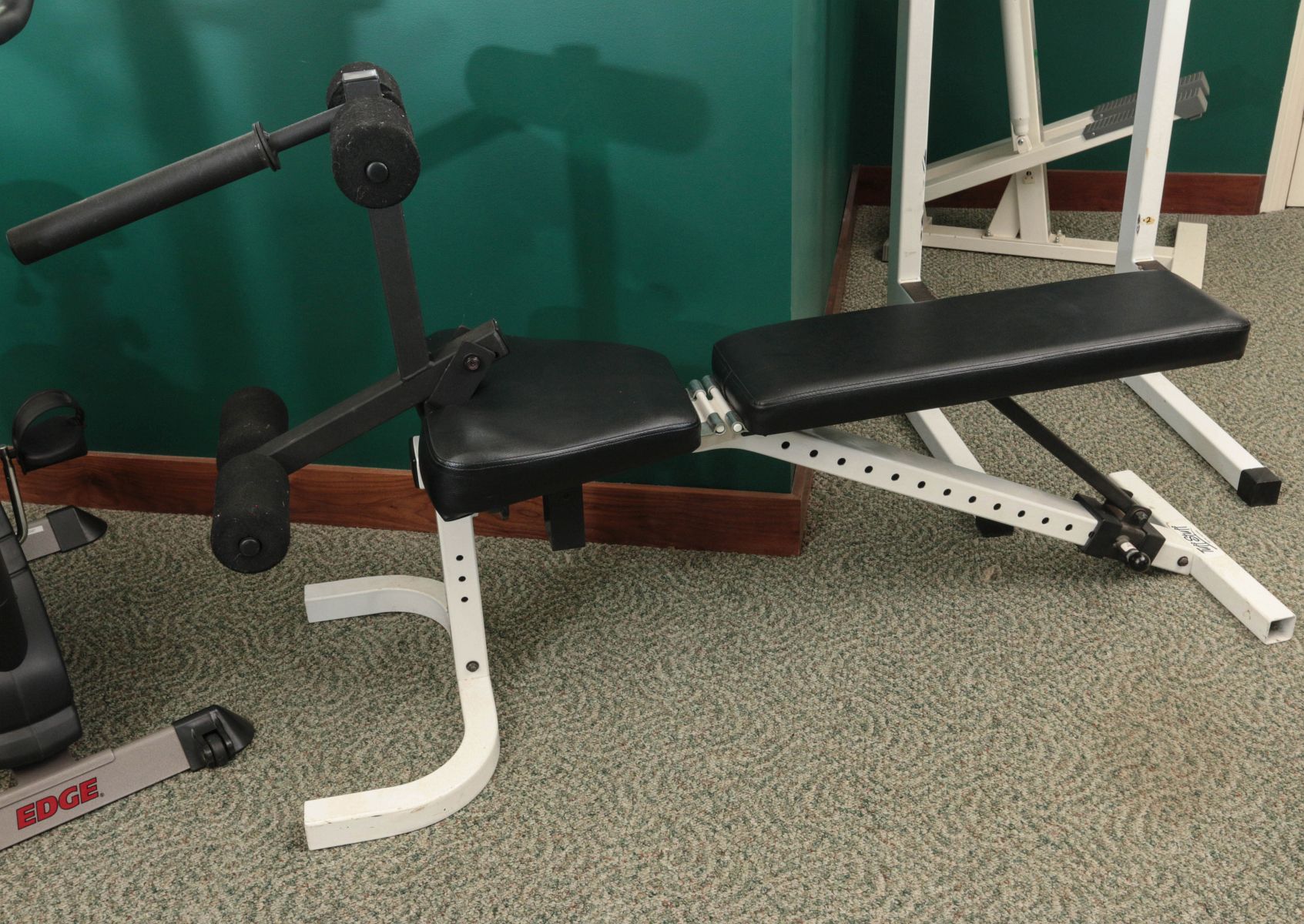 TUFF STUFF FITNESS ADJUSTABLE ABDOMINAL BENCH