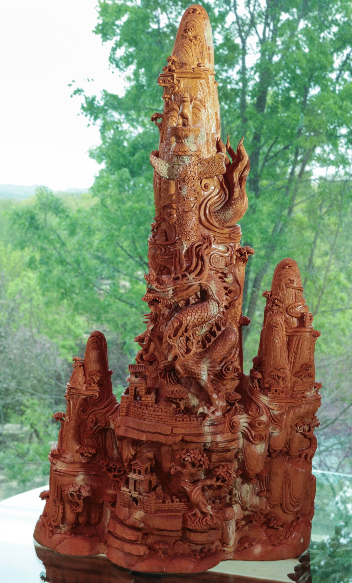 VERY HIGHLY DETAILED 36-INCH CHINESE WOOD CARVING