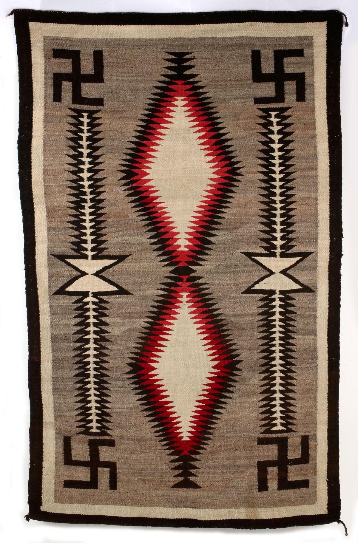 A GENERAL RESERVATION NAVAJO RUG CIRCA 1940