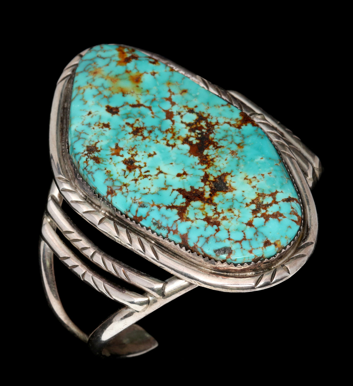 A ROYSTON SPIDERWEB TURQUOISE NAVAJO BRACELET