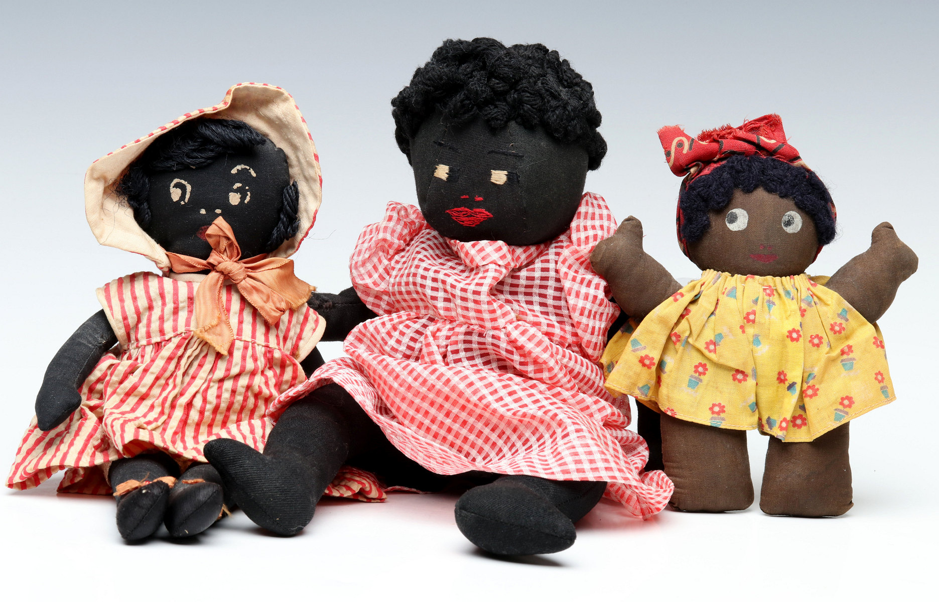 THREE BLACK AMERICANA FOLK ART CLOTH DOLLS CIRCA 193Os