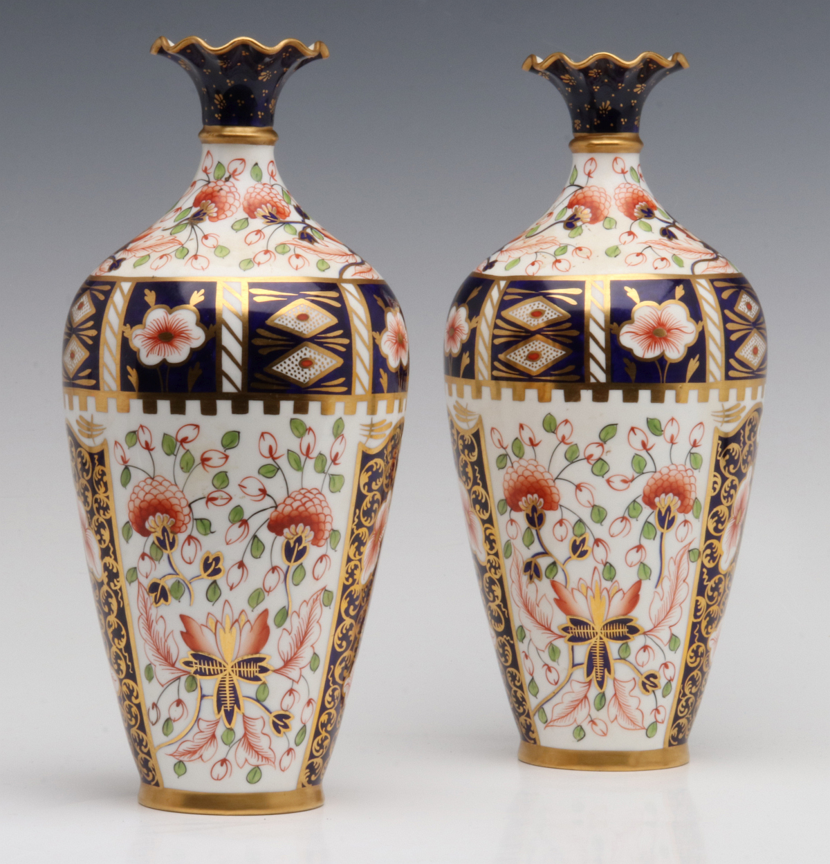 A PAIR ROYAL CROWN DERBY 'TRADITIONAL IMARI' VASES