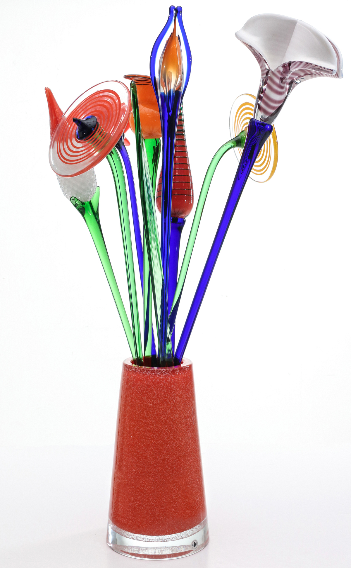 A COLORFUL ARRANGEMENT OF BERANEK ART GLASS FLOWERS