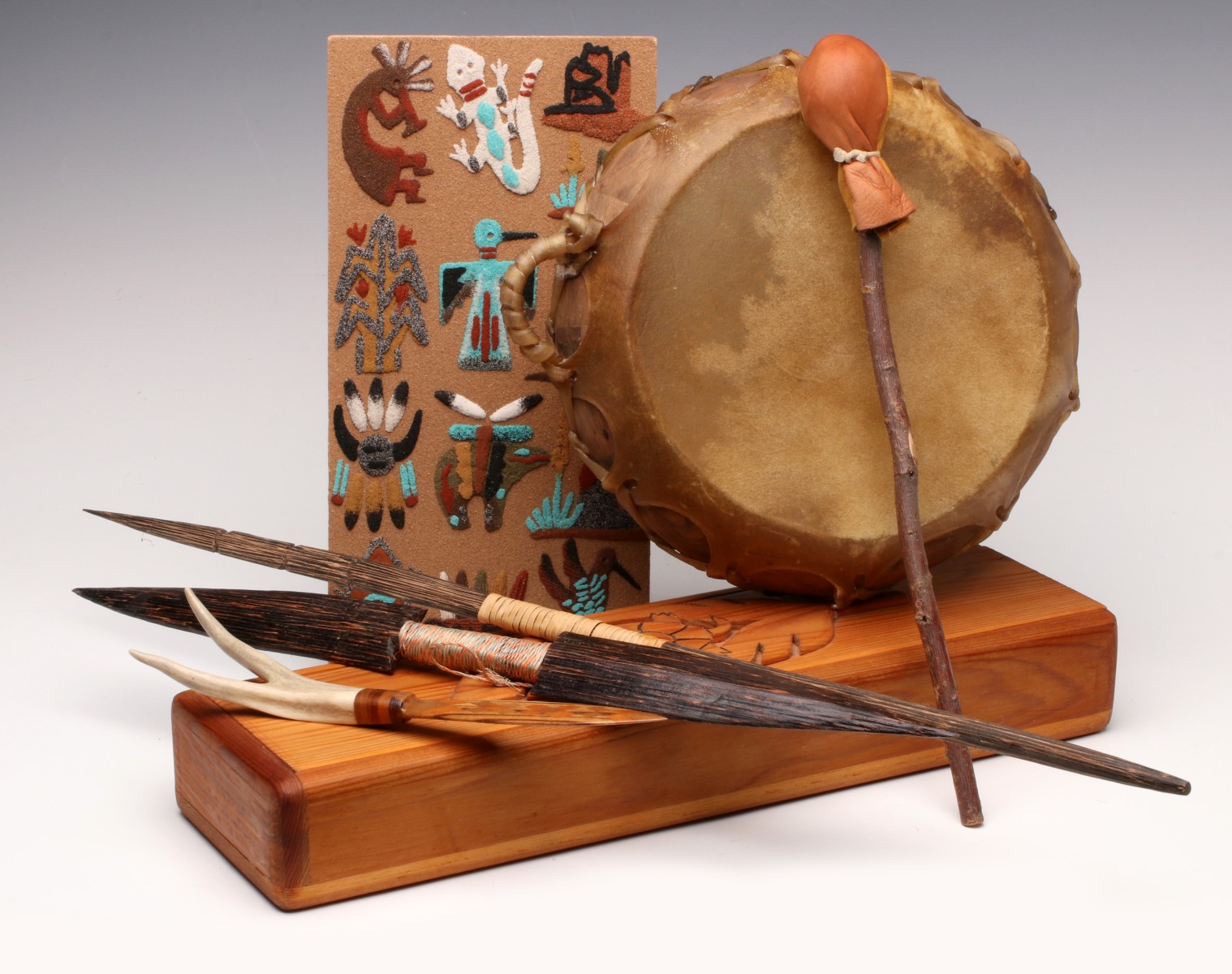 A COLLECTION OF LATE 20TH C. NATIVE AMERICAN CRAFTS