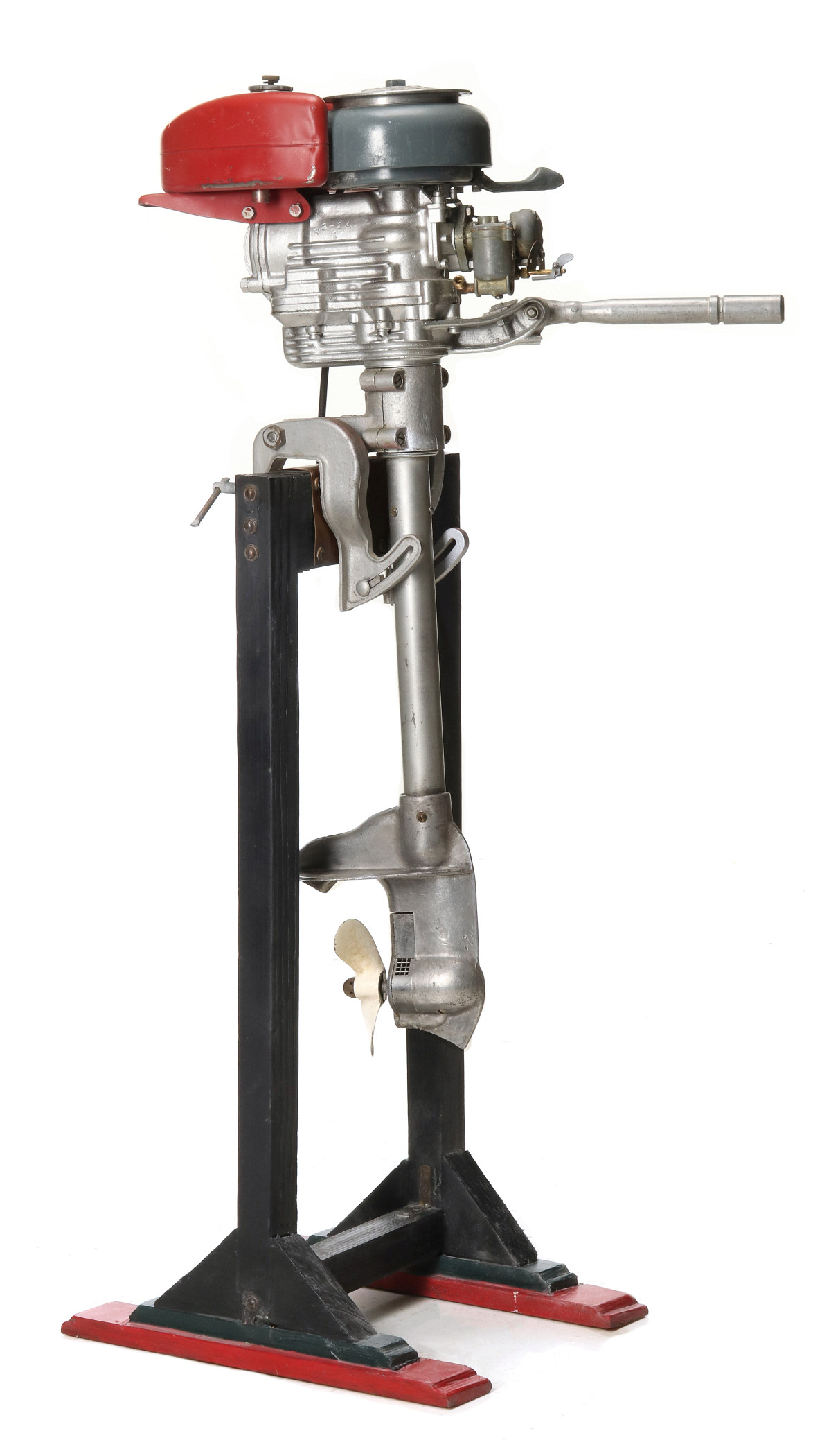 A NEPTUNE OUTBOARD BOAT MOTOR MODEL 17A2A