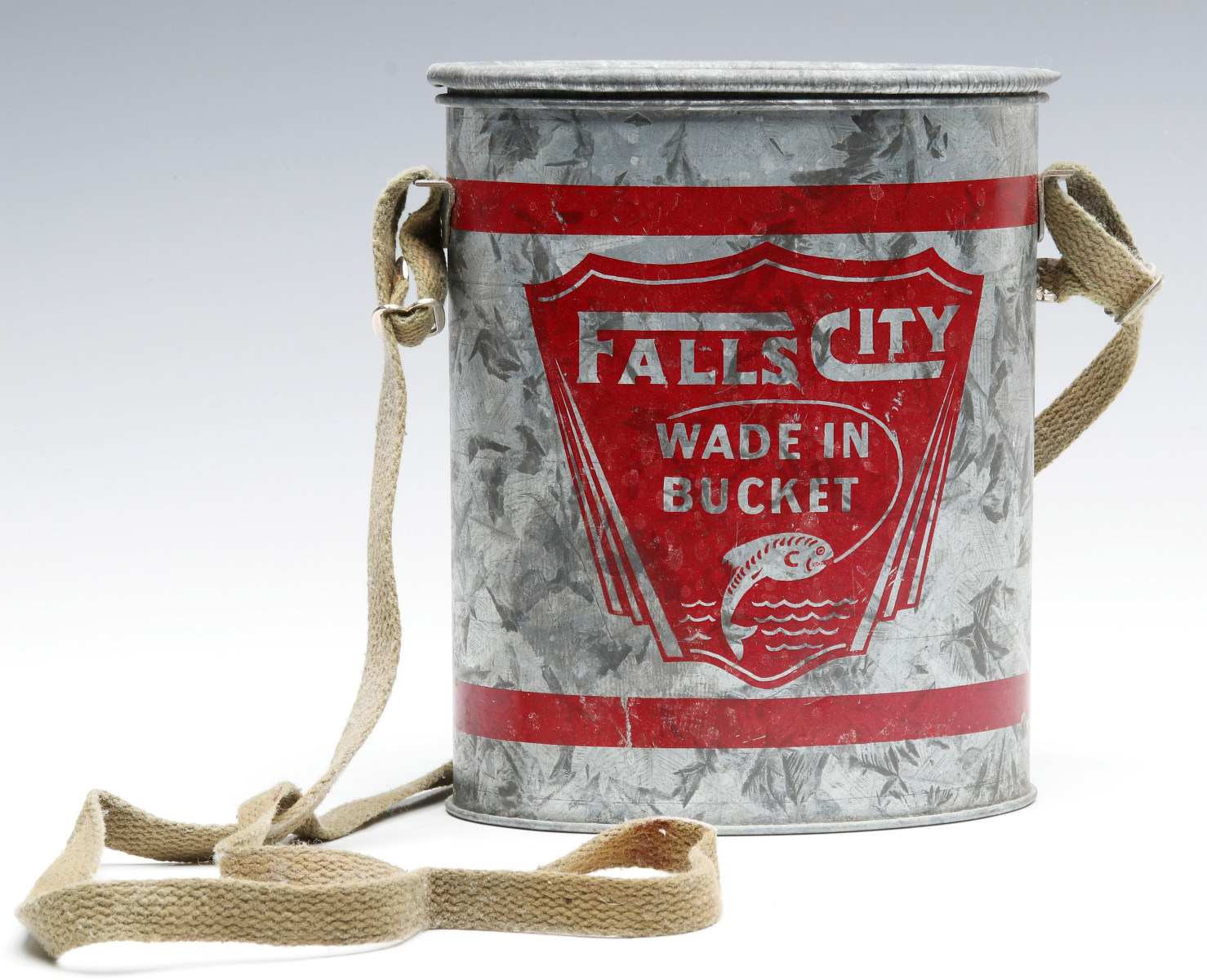 A FALLS CITY WADE-IN MINNOW BUCKET