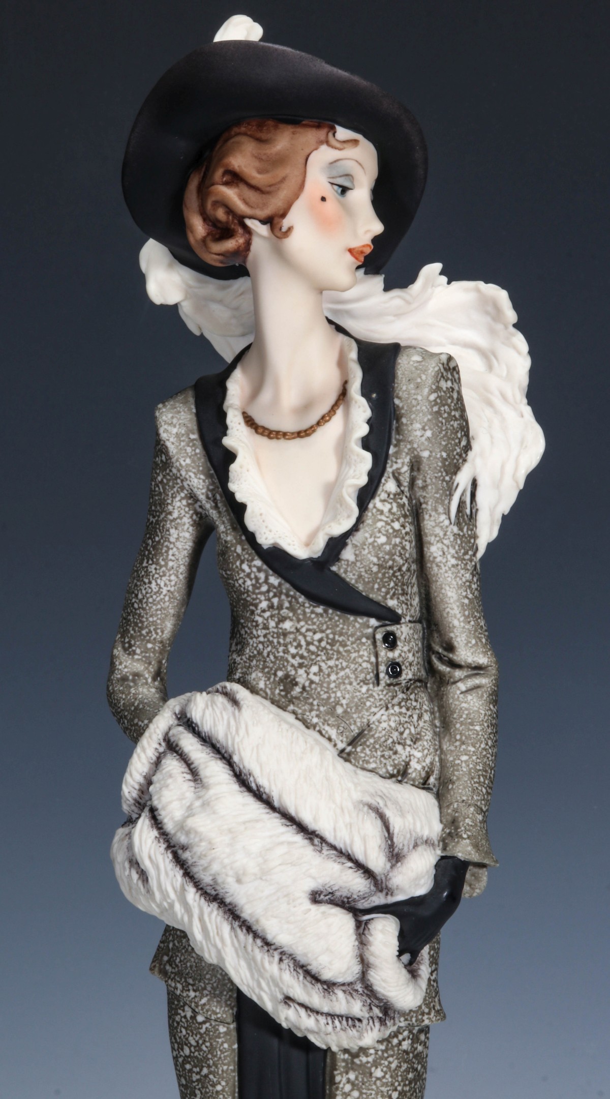 GIUSEPPE ARMANI LTD. ED. SCULPTURE 'LADY WITH MUFF'