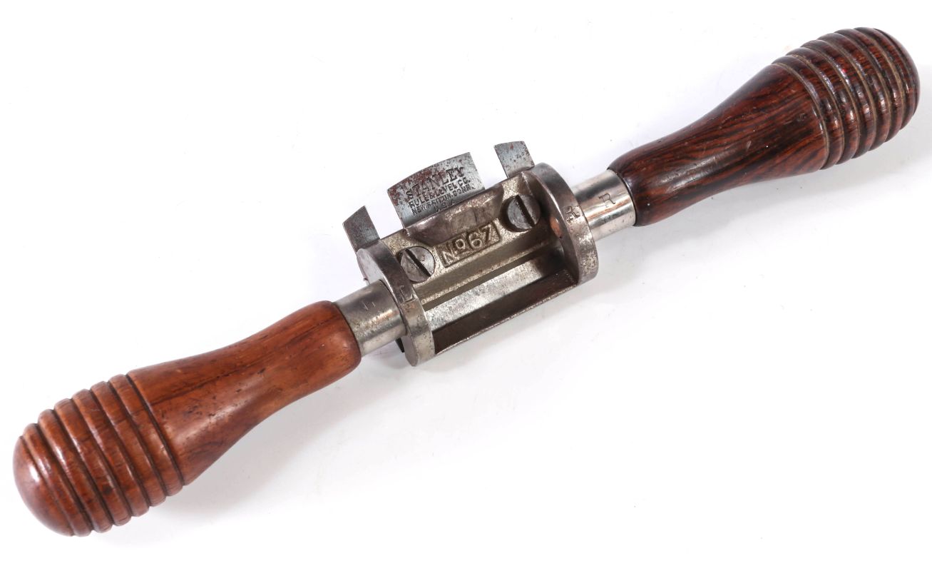 A STANLEY NO. 67 ADJUSTABLE SPOKESHAVE