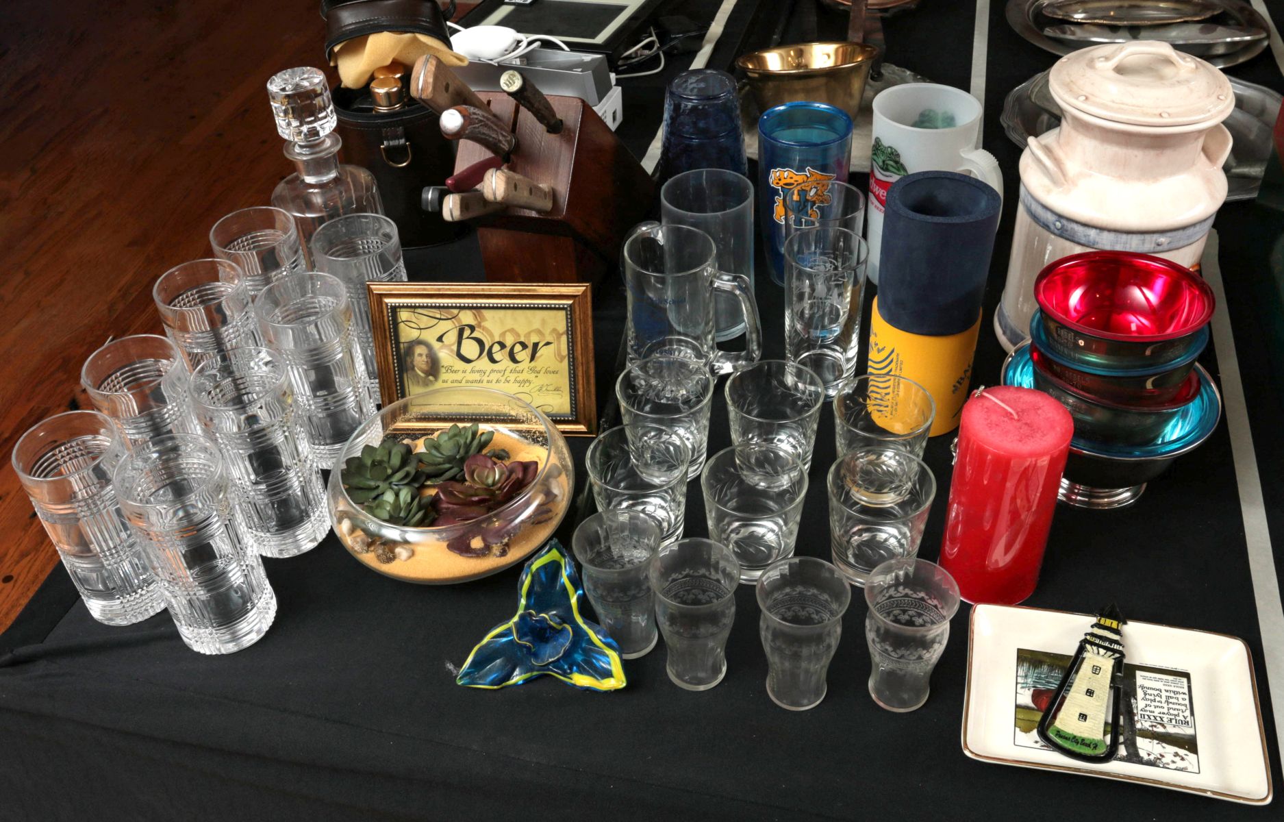 A LARGE COLLECTION OF BARWARE