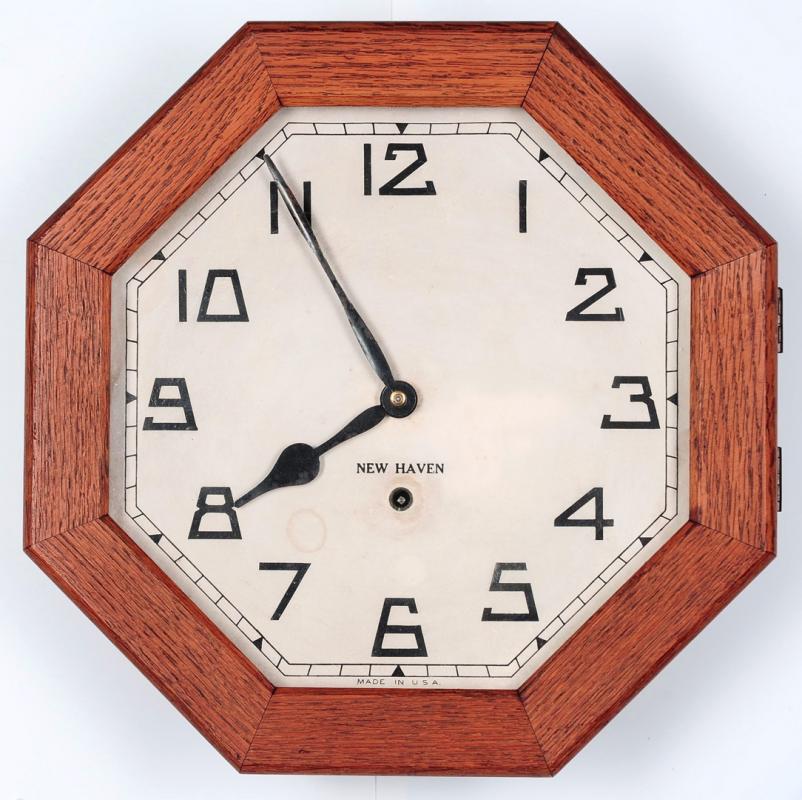 A NEW HAVEN OAK 12-INCH ART DECO GALLERY CLOCK 