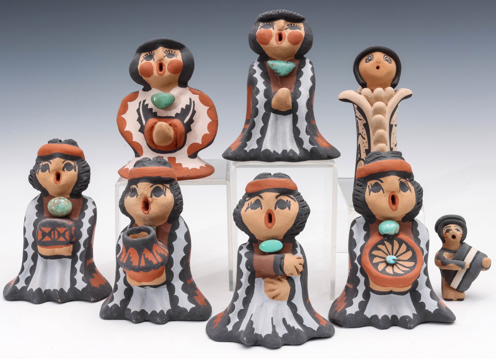 CAROLINE SANDO (B. 1963) JEMEZ PUEBLO POTTERY FIGURES