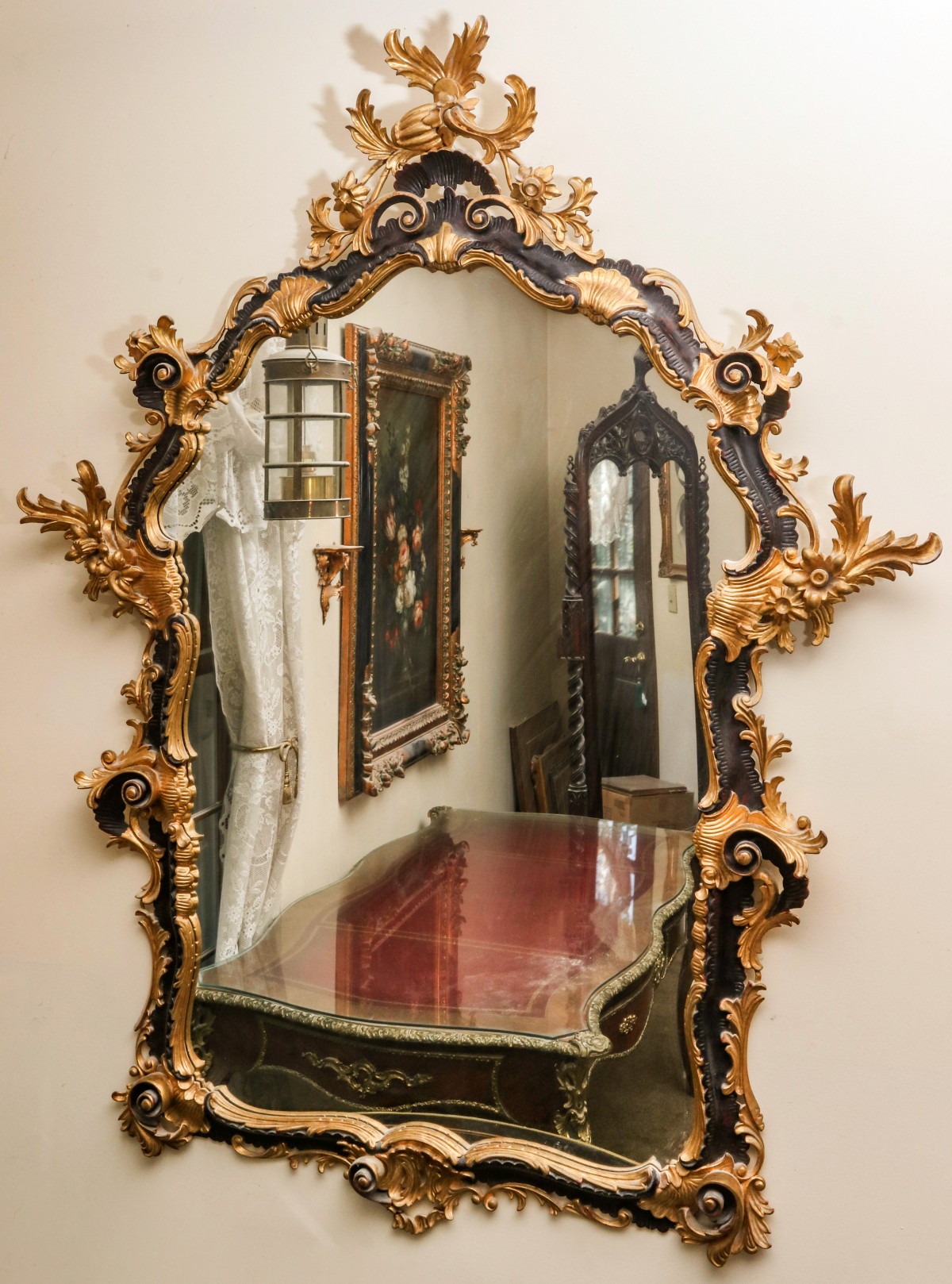 A LATE 20TH CENTURY ROCOCO STYLE MIRROR