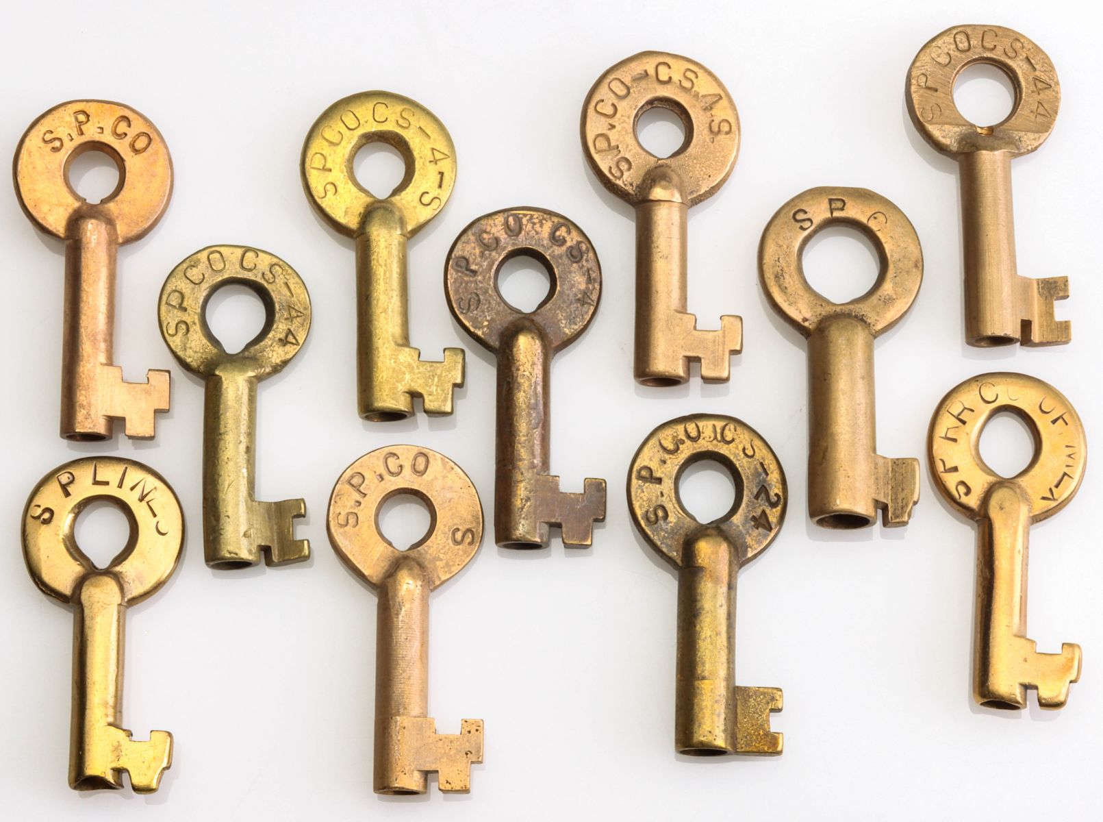 SPCO & SOUTHERN PACIFIC RAILROAD OF MEXICO BRASS KEYS