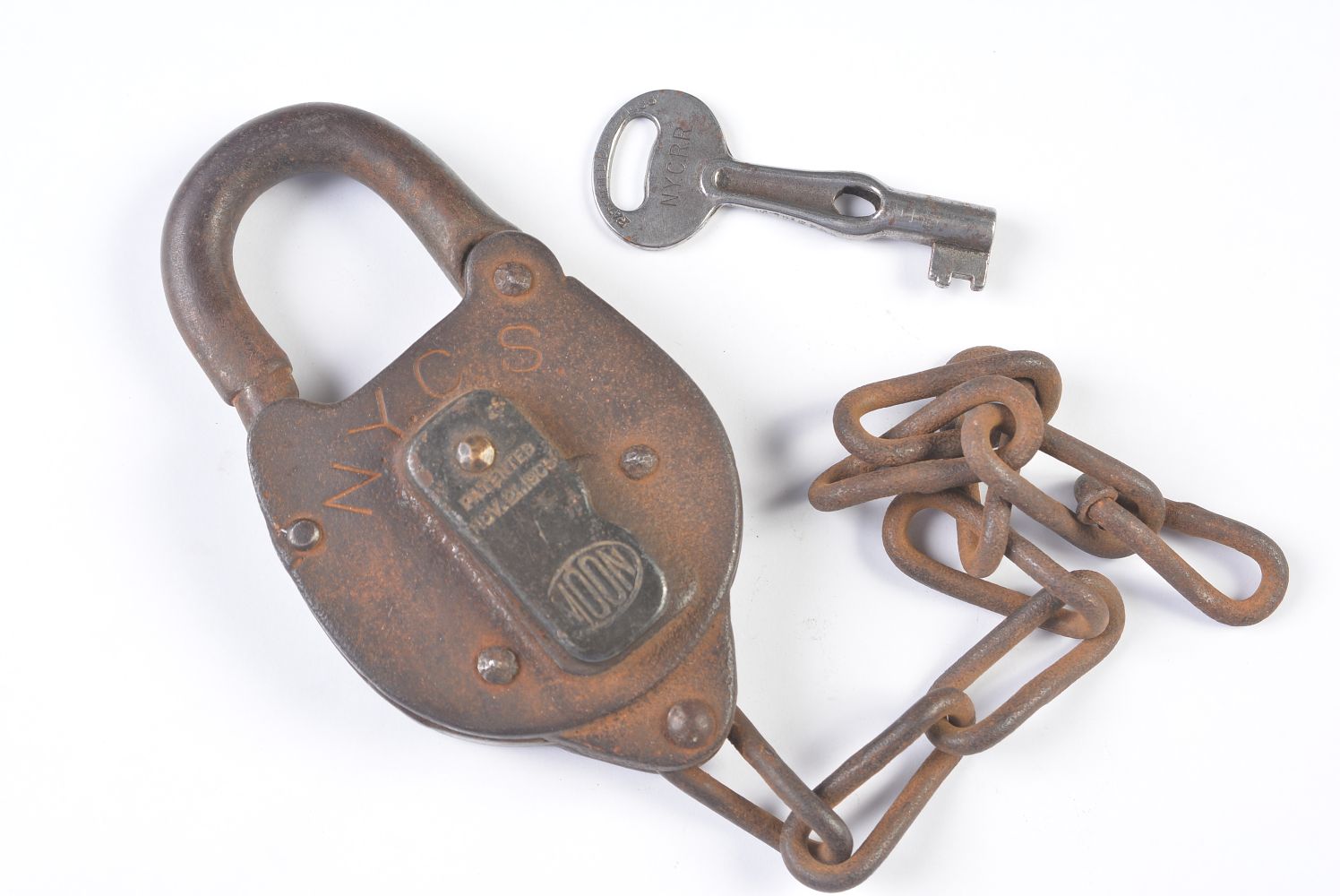 A NEW YORK CENTRAL SYSTEM RAILROAD PADLOCK W/ KEY