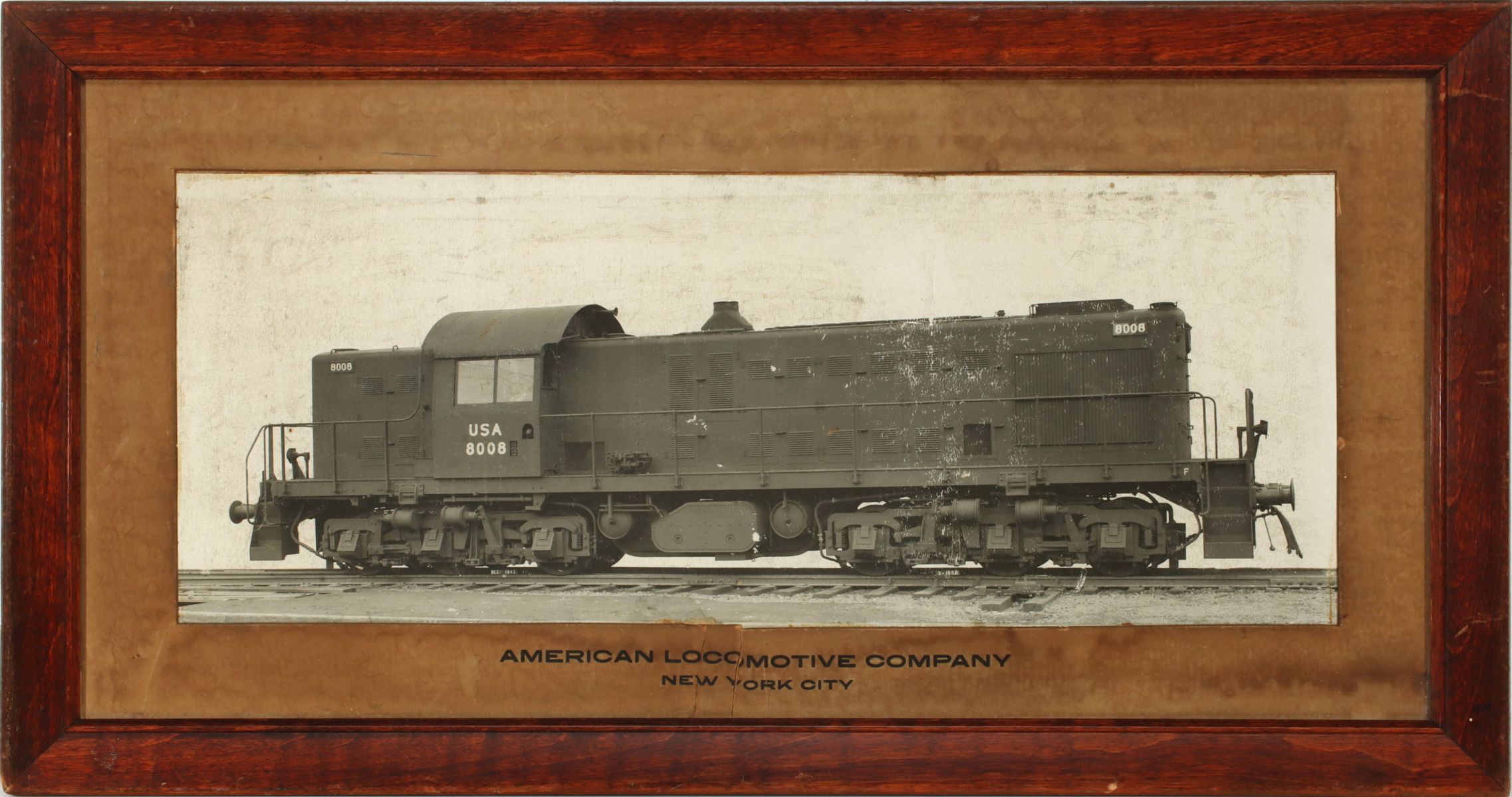 AN ALCO BUILDER'S PHOTO OF EARLY SWITCHER ATTR ROCK ISL