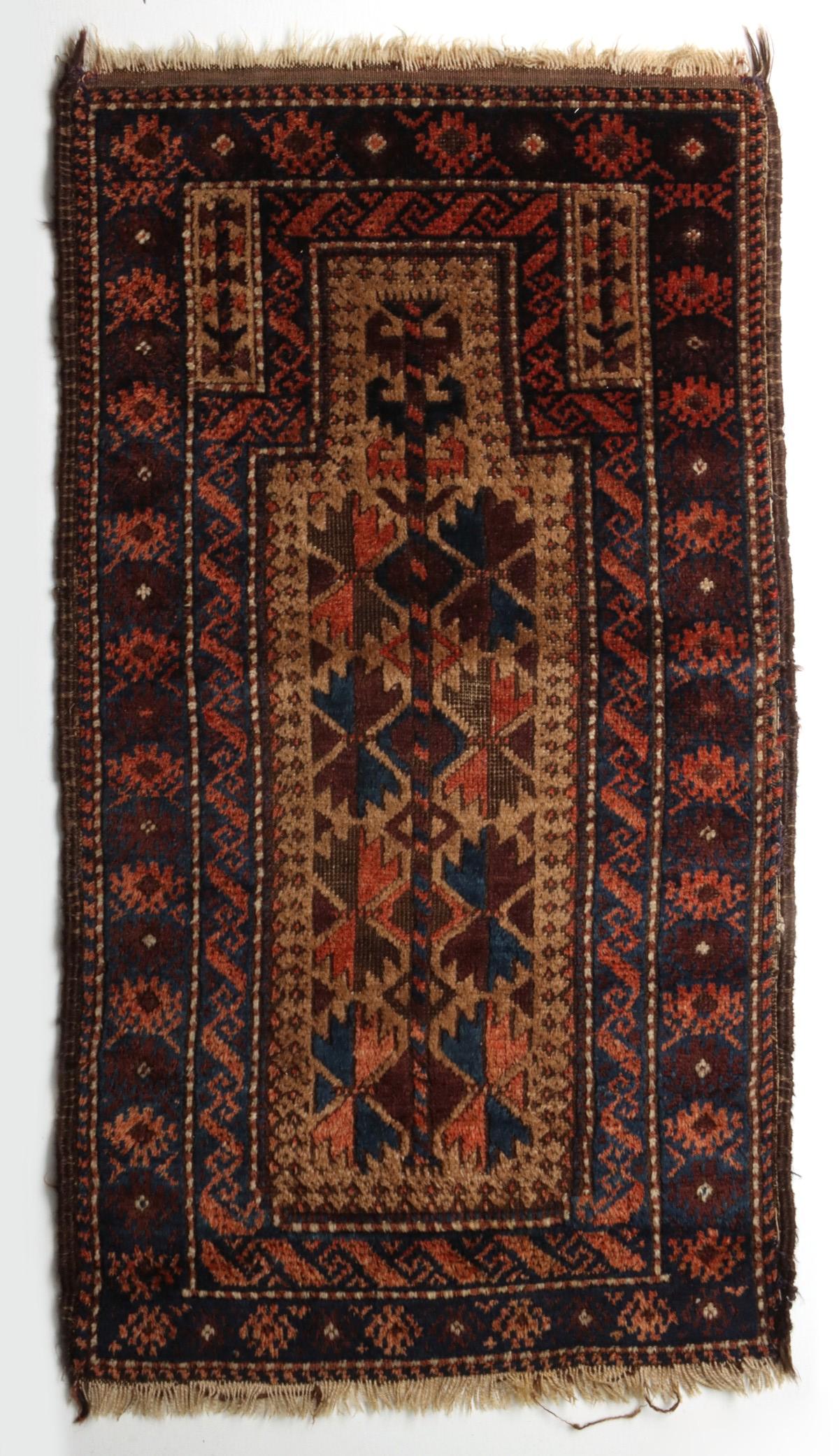 A GOOD ANTIQUE BALOUCH PRAYER RUG