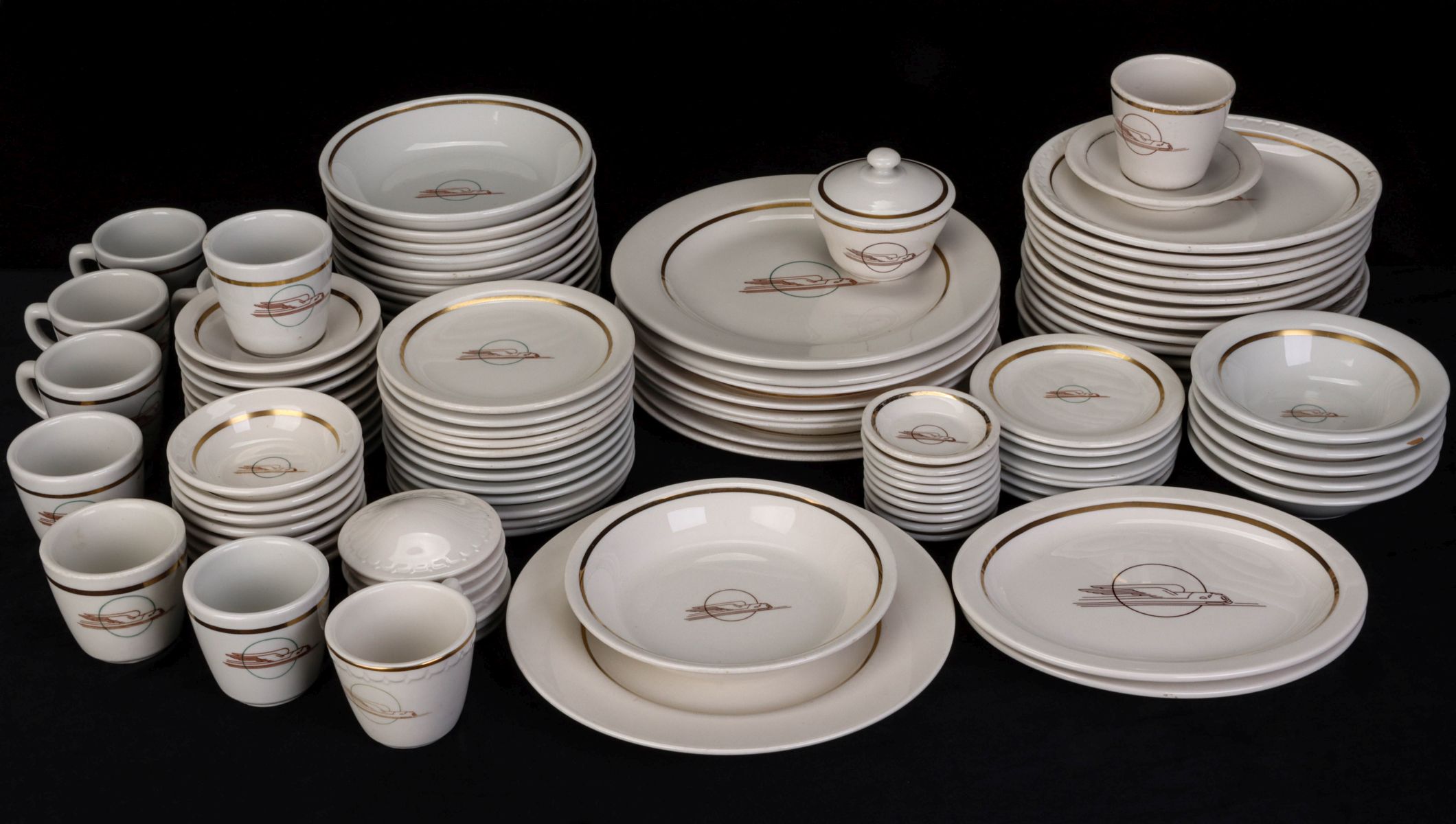 A 96-PC. SET OF U.P.R.R. 'WINGED STREAMLINER' CHINA