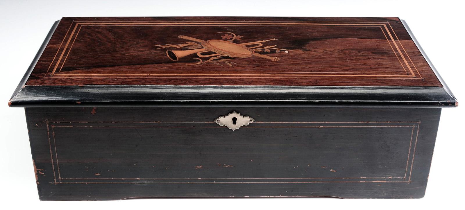 A LATE 19TH CENTURY SWISS CYLINDER MUSIC BOX