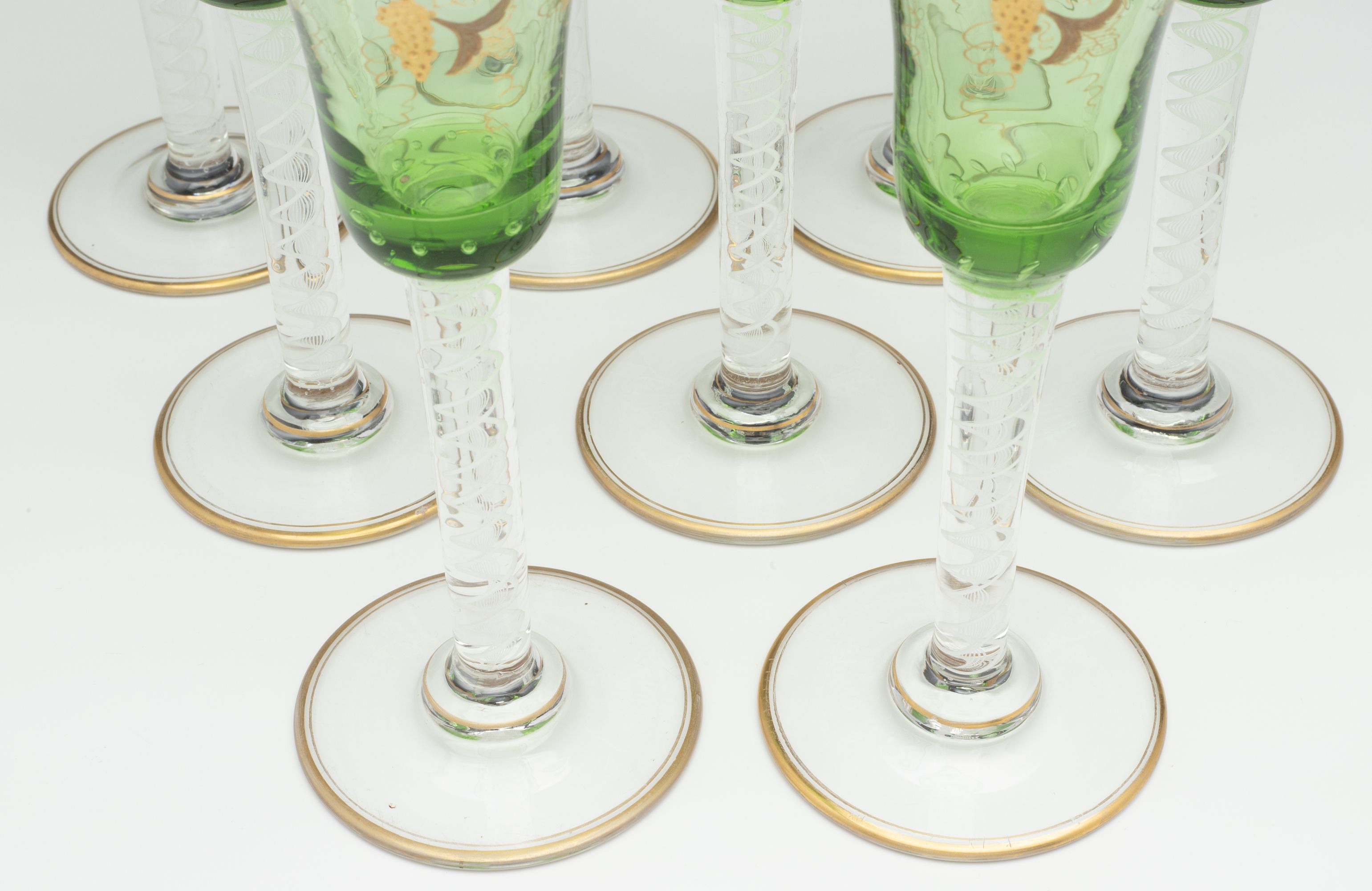 A FRENCH CAMEO GLASS VASE WITH ENAMEL SIGNED DAUM NANCY