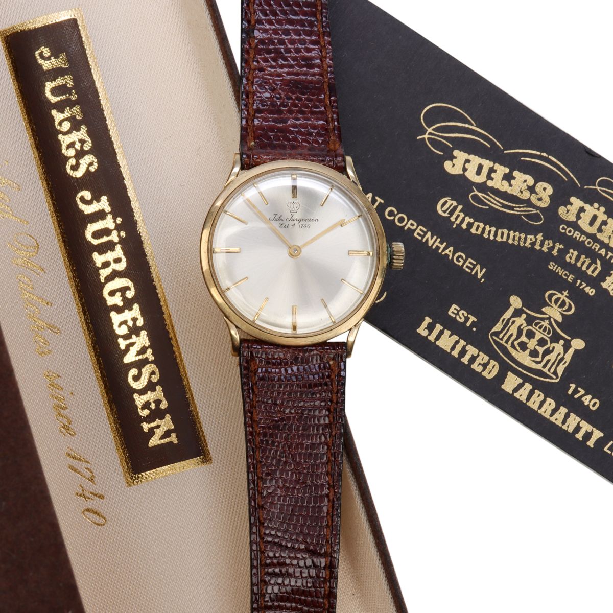 A JULES JURGENSEN 18K GOLD MEN'S WRISTWATCH