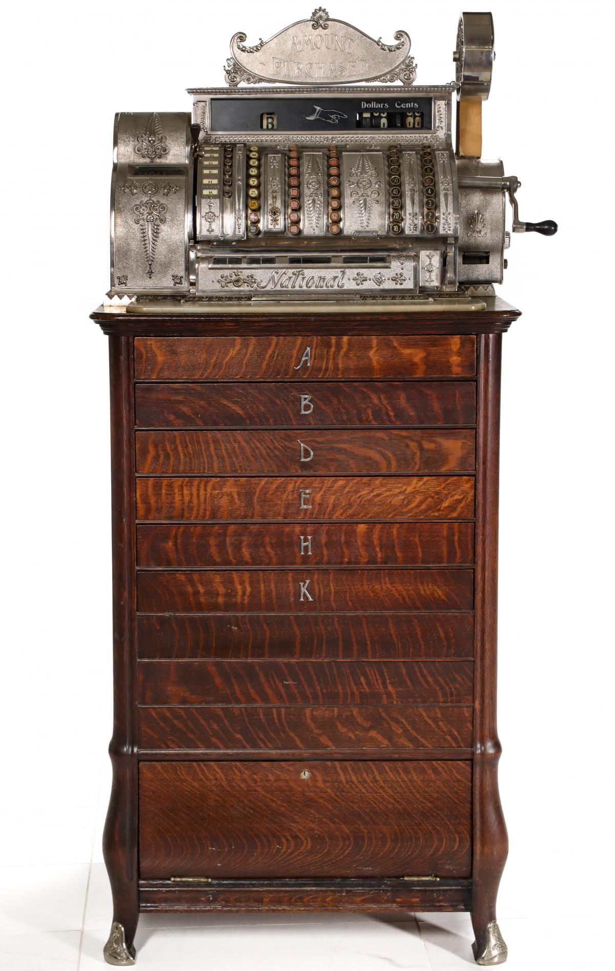 AN OUTSTANDING NATIONAL CASH REGISTER MODEL 106B