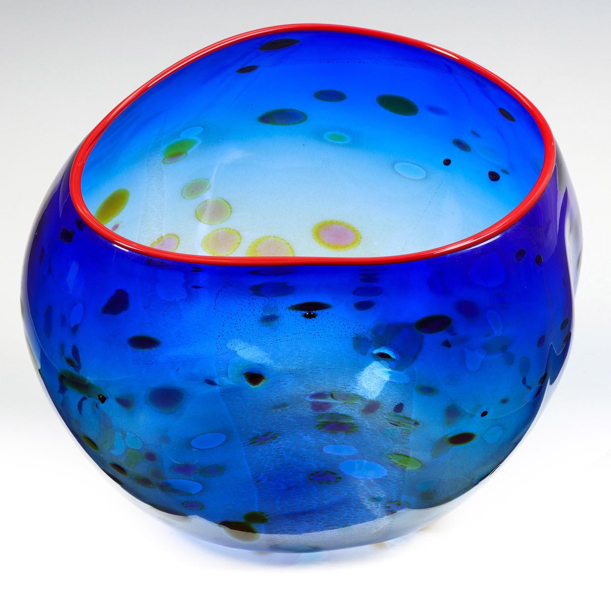 A DALE CHIHULY BLUE MACCHIA STUDIO GLASS BASKET